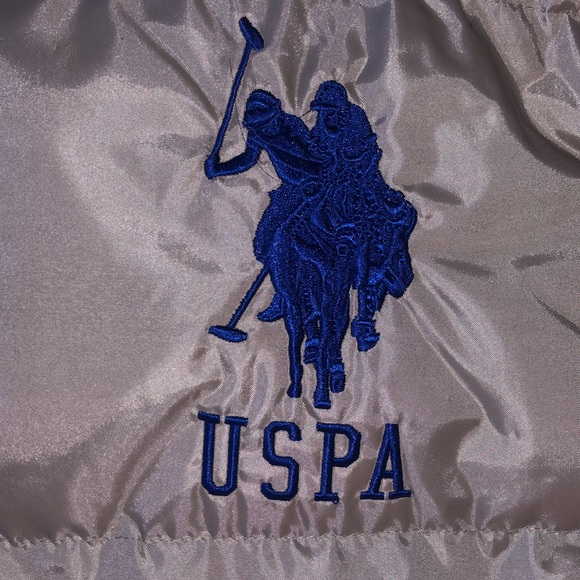 US Polo Assn. NWT•Silver Puffer Vest w/SweatHood - Picture 3 of 11